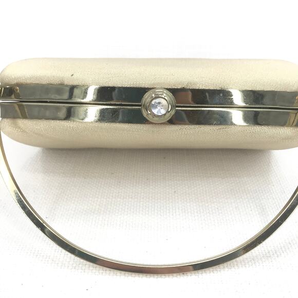 Vintage Women's Party Gold Clutches Hand Purse Bag Gold Chain Size One - Picture 2 of 5